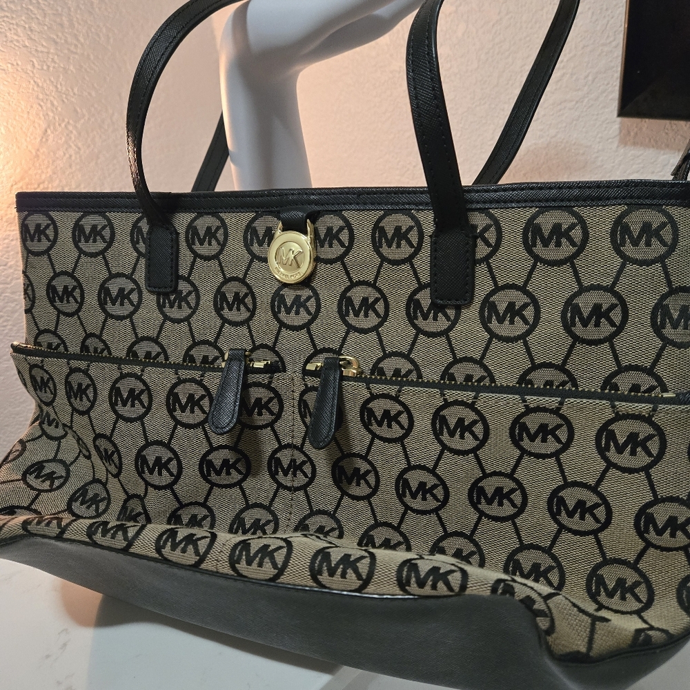 Michael Kors Tote